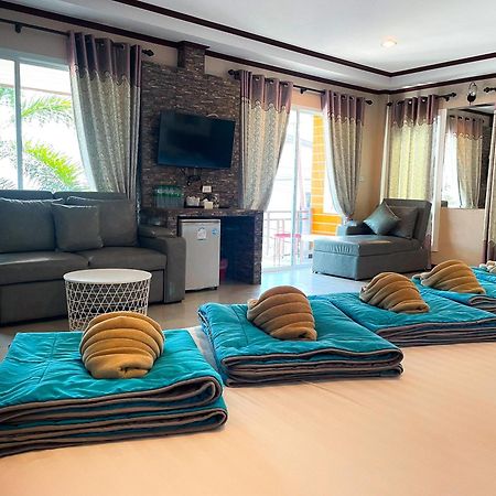 The Harbor Front เกาะล้าน Hotel Exterior photo
